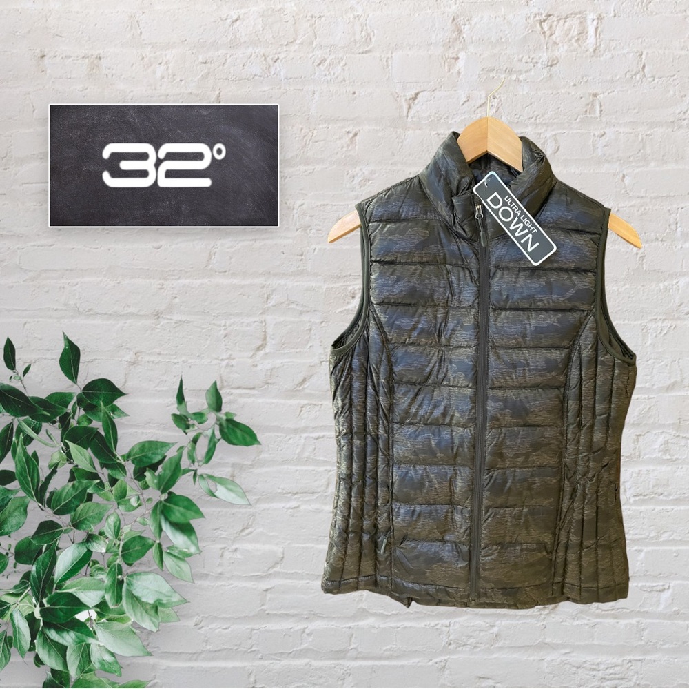 32 Degrees Women’s UltraLight Down Puffer Vest Jacket in Gray Black Camo Size M